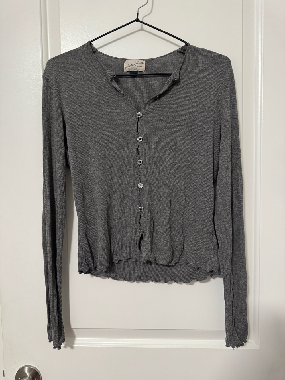 Universal Thread Charcoal Gray Button-Front Long Sleeve Top